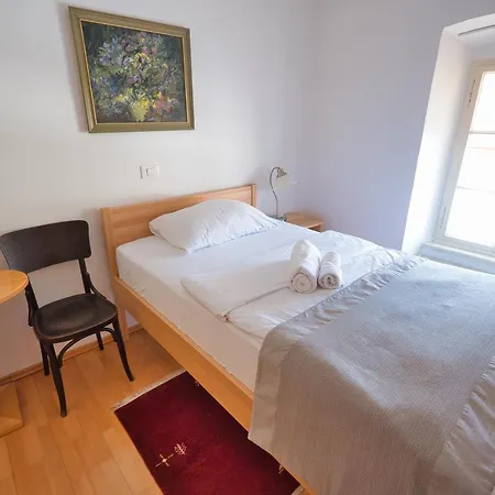 Pod Skalo Kamnik