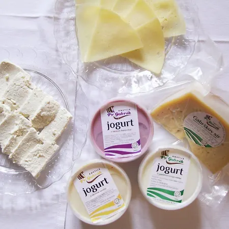 Pod Skalo Oda ve Kahvaltı 3*