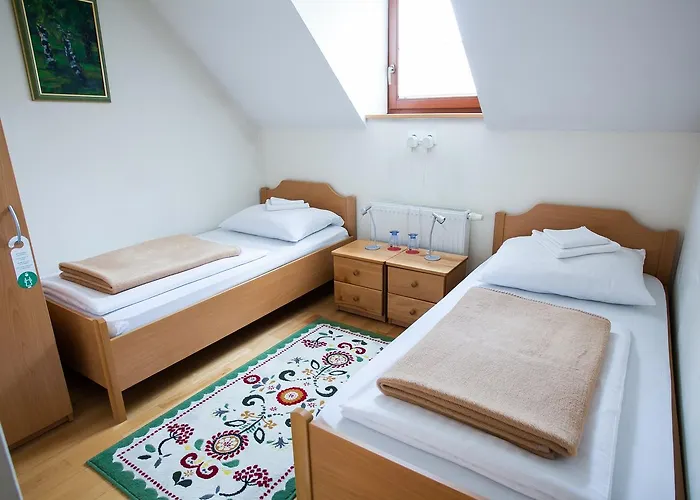 krevet i doručak Pod Skalo 3*