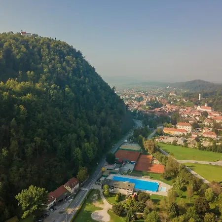 Bed & Breakfast Pod Skalo Kamnik