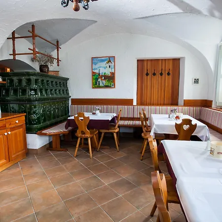 Bed & Breakfast Pod Skalo