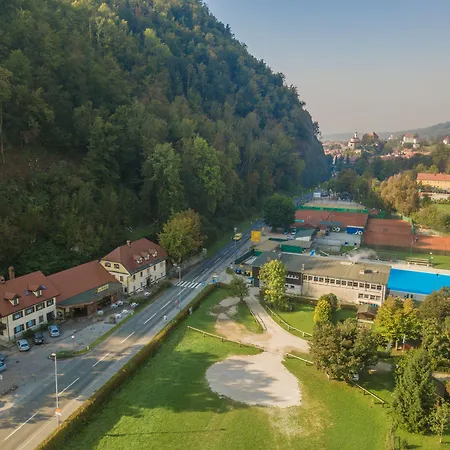 Pod Skalo Bed & Breakfast