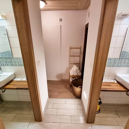 Pod Skalo לינה וארוחת בוקר קמניק